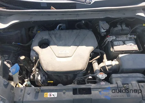 2016 Kia Soul z USA, uszkodzony, nr VIN KNDJN2A28G7373323